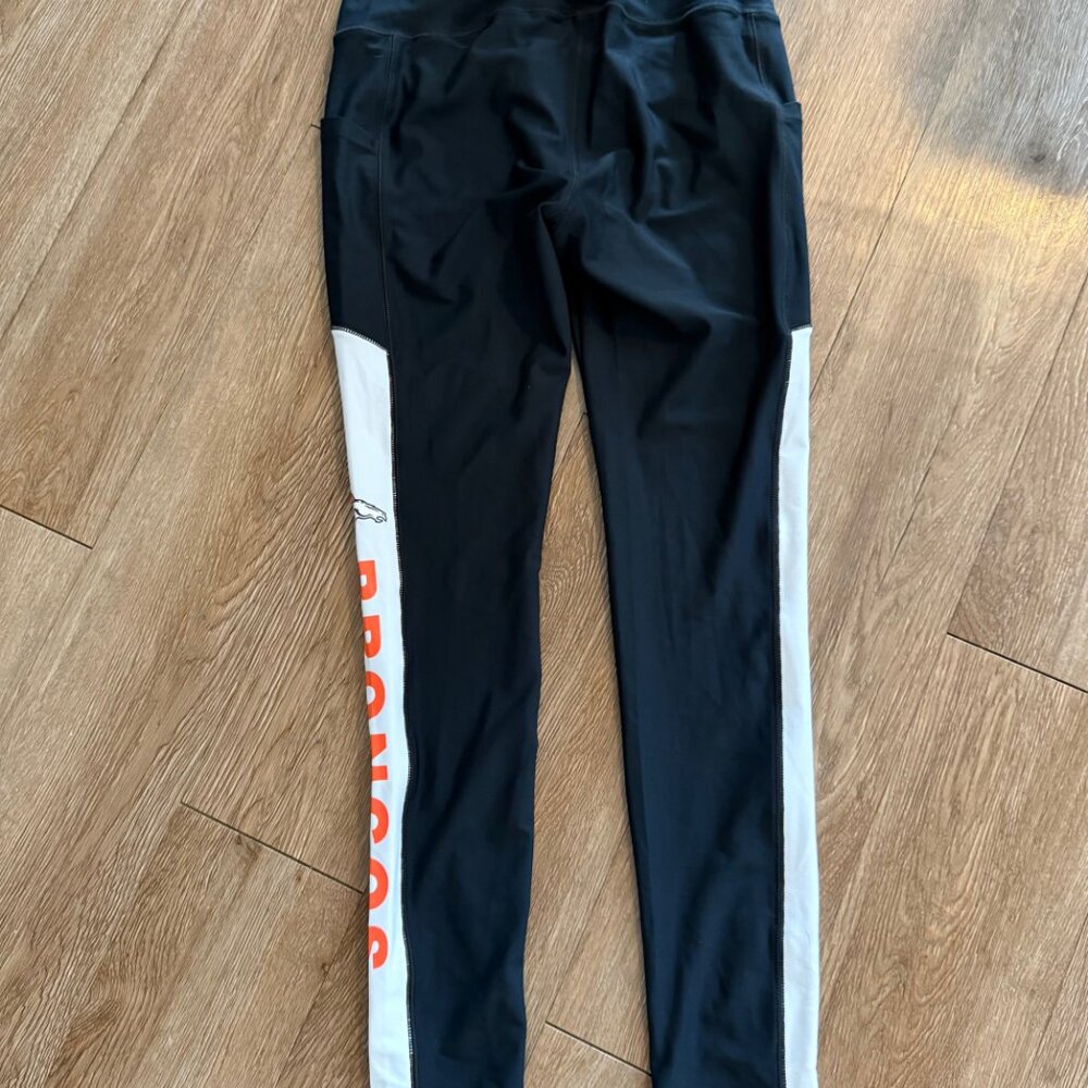 Women's WEAR by Erin Andrews Black Denver Broncos Leggings - Picture 2 of 4